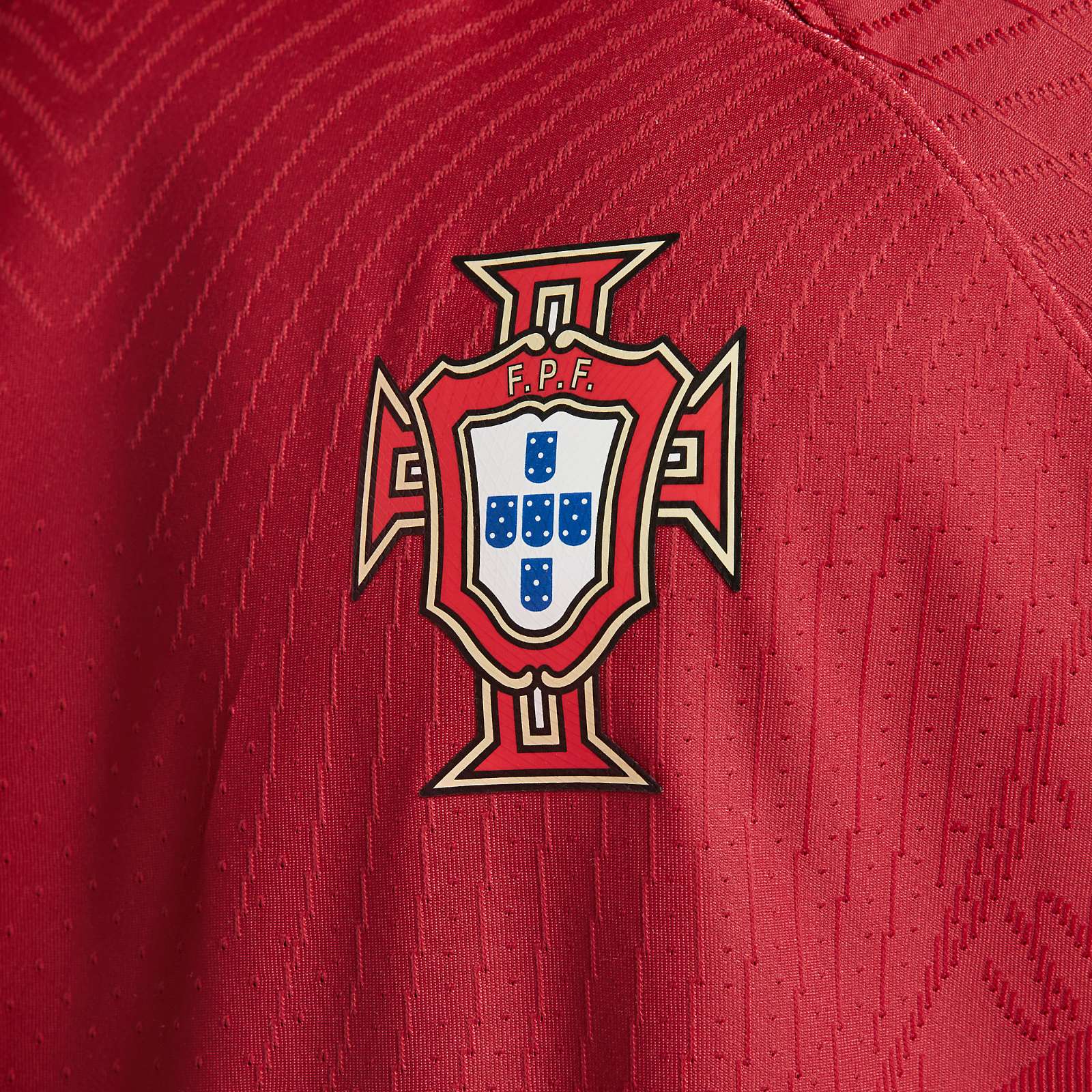Camisa Portugal I 2022 - Torcedor Nike Masculina - Vermelha e Verde - Retrô
