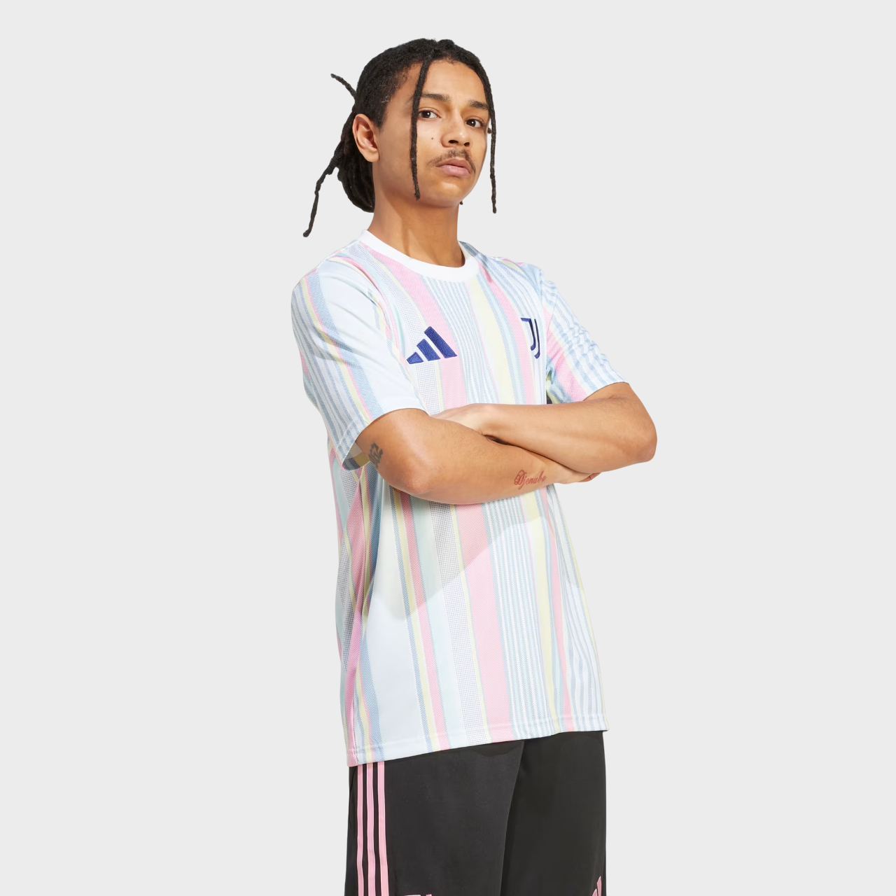 Camisa Juventus Pré-Jogo 25/26 Adidas - Branca
