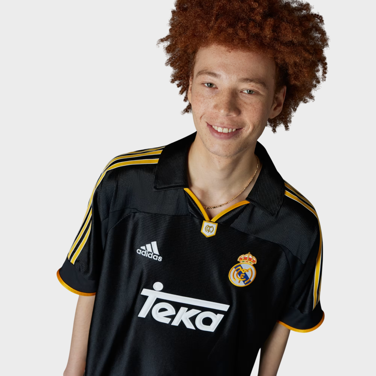 Camisa Real Madrid II 1999/2000 Adidas - Preta - Retrô
