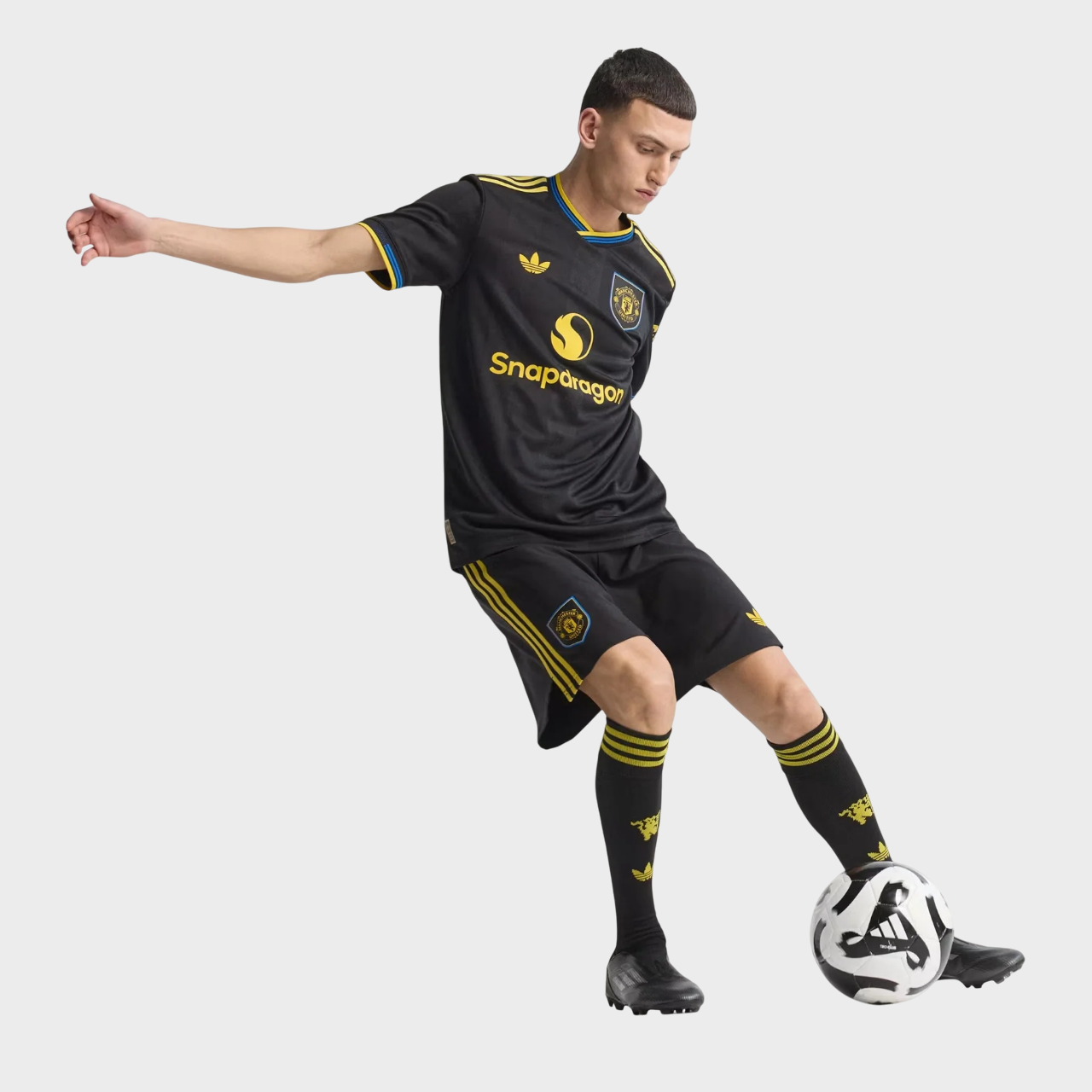 Camisa Manchester United III 25/26 - Torcedor Adidas Masculina - Preta