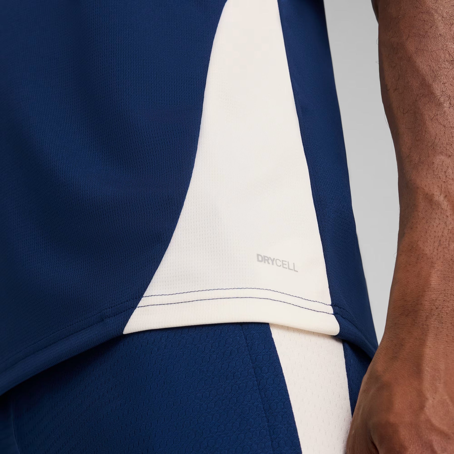 Camisa Portugal Treino 25/26 - Torcedor Puma Masculina - Azul Marinho